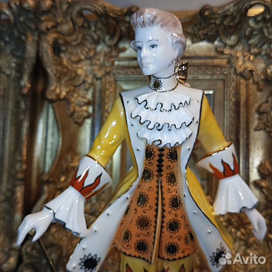 RAR.Солнце.Бал тысячелетия.Coalport.Англия