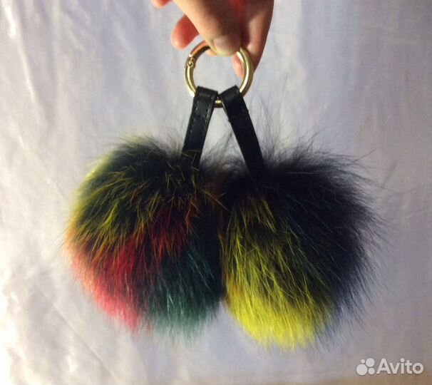 Оригинальный брелок с помпонами, натуральный мех