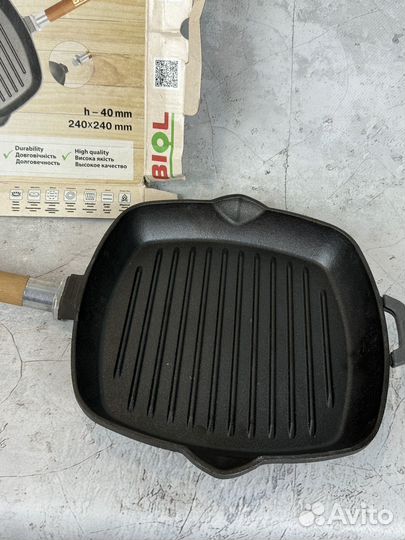 Сковорода чугунная гриль Новая