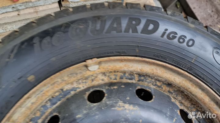 Yokohama Ice Guard IG60 195/60 R15