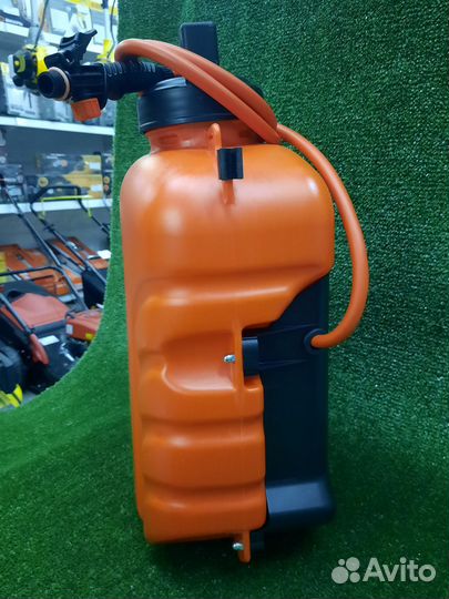 Опрыскиватель аккумуляторный жук