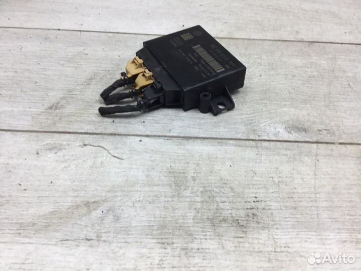 Блок управления парктроником Volkswagen Passat