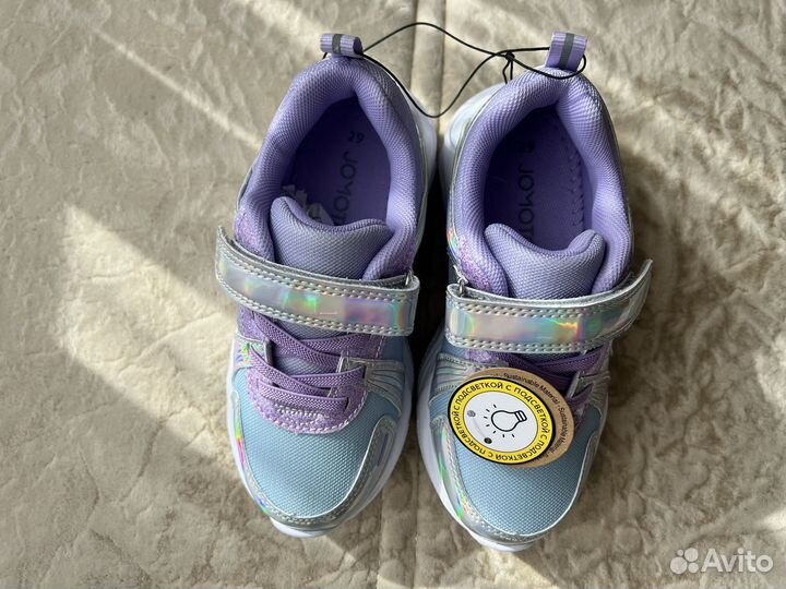 Кроссовки для девочки 29