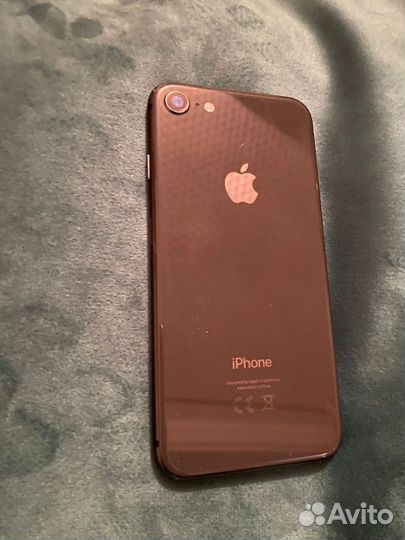 Телефон iPhone 8 64 gb