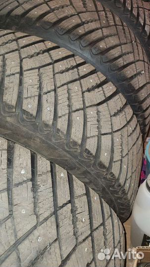 Goodyear UltraGrip Ice Arctic SUV 225/60 R17