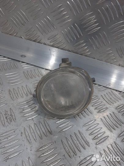 Фара противотуманная правая Mazda Mpv LW AJ 2004