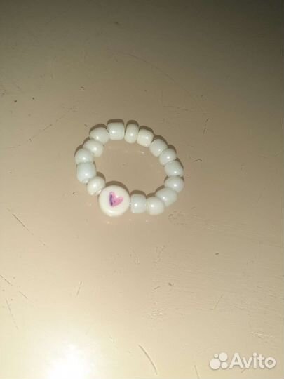 Кольцо из бисера сердце