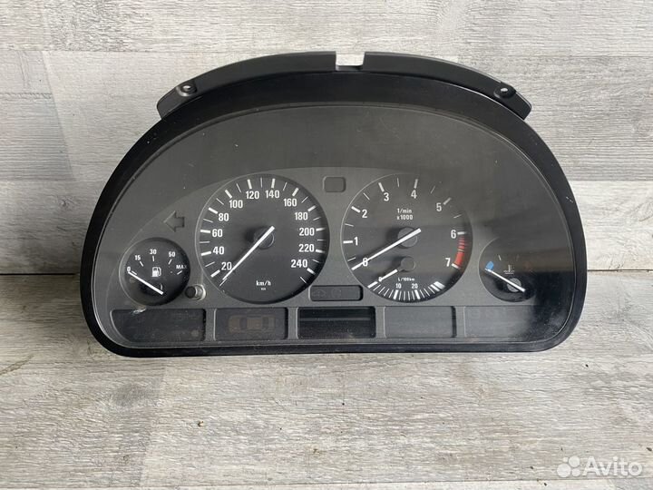 Щиток приборов на BMW E39