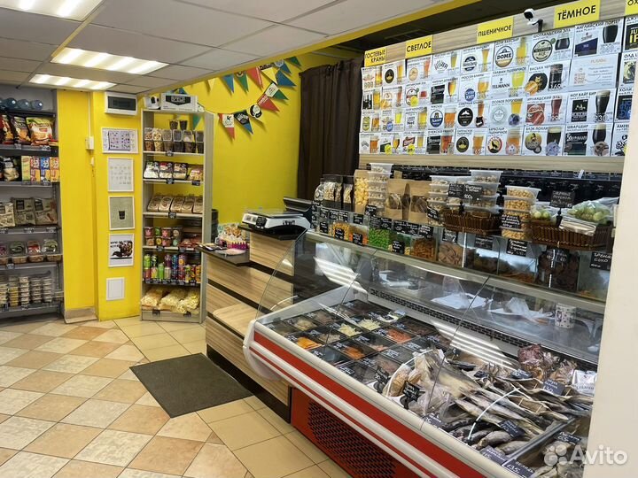 Продавец в магазин