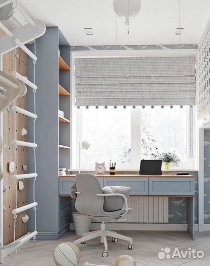 Рабочая зона у окна