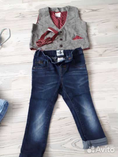 Джинсы и жилет 6 -12 месяцев
