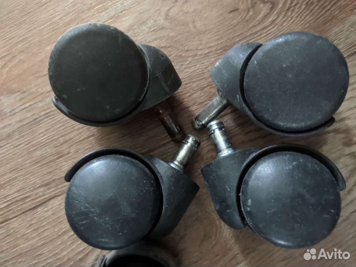 Колёсики для кресла + Запчасти