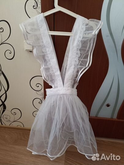 Белый школьный фартук