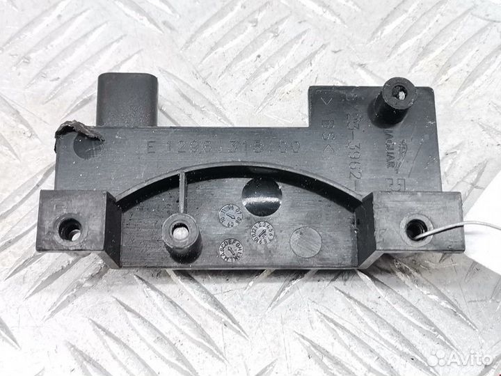 Усилитель антенны Jaguar XF X250 2008 C2P4262