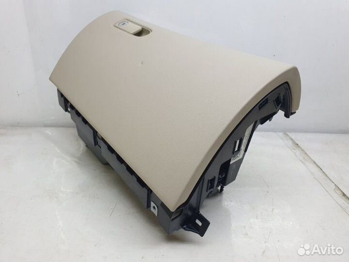 Бардачок Mercedes-Benz C W205 2.0 2014