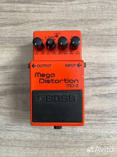 Гитарная педаль Boss Mega Distortion MD-2