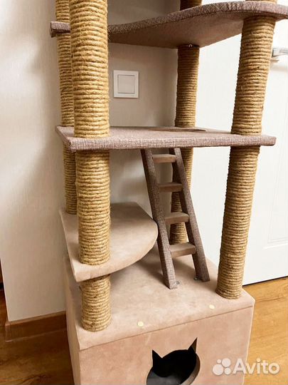 Домик для кошки с когтеточкой