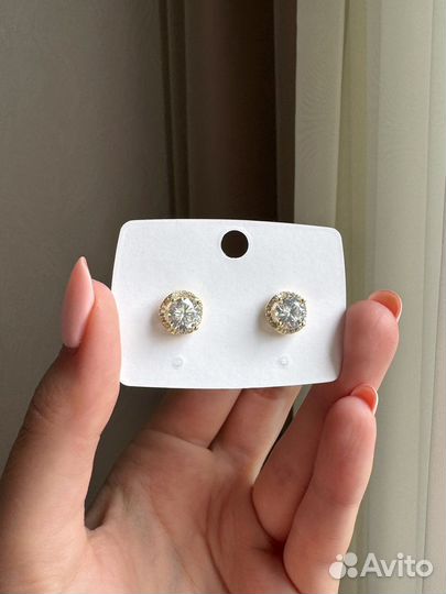 Серьги пусеты с цирконами гвоздик из серебра
