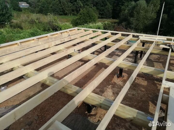 Бригада строителей