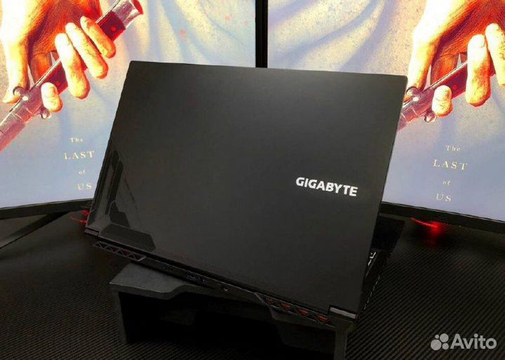 Игровой ноутбук gigabyte RTX/16GB/SSD