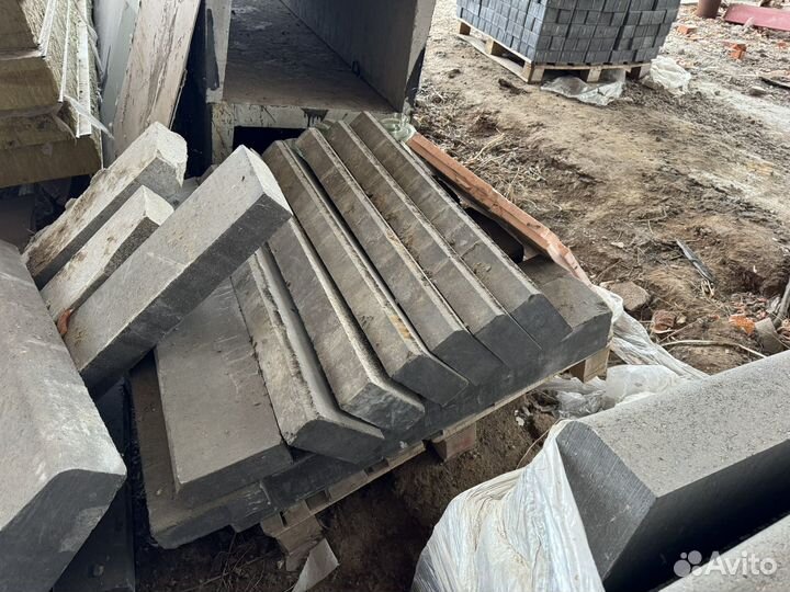 Брусчатка и бордюр