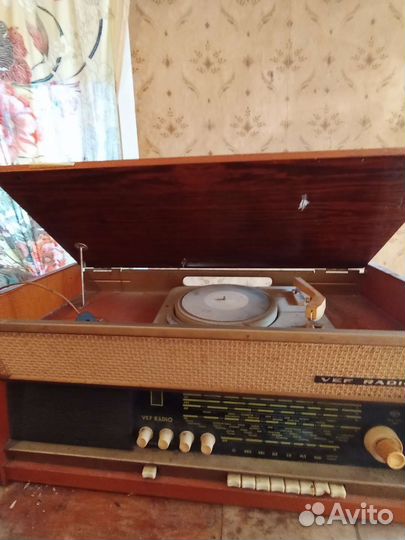 Радиола VEF radio