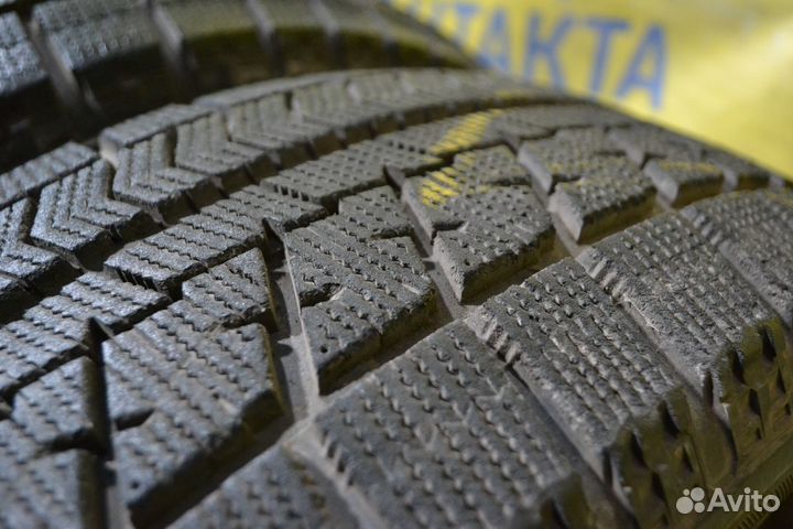 Bridgestone Blizzak VRX 225/60 R16