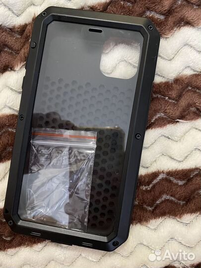 Чехол для iPhone 11