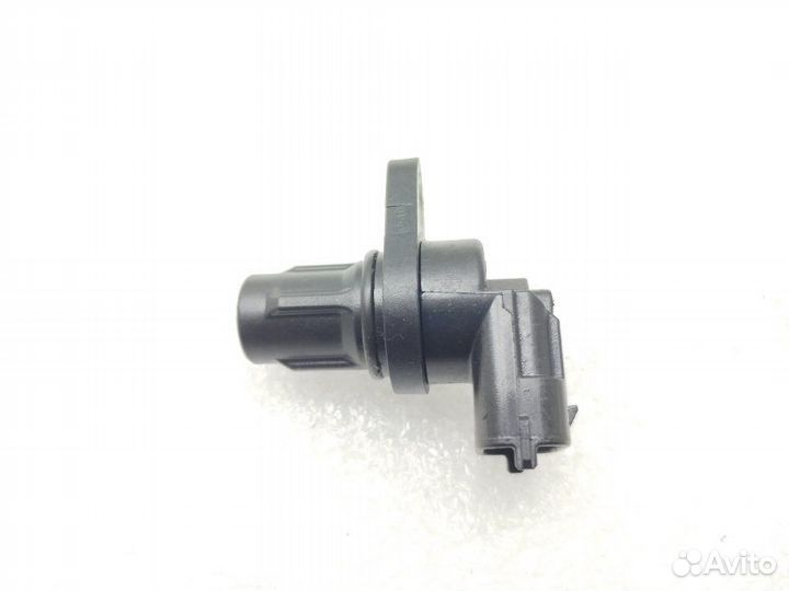 Датчик положения распредвала Mercedes-Benz C-Class