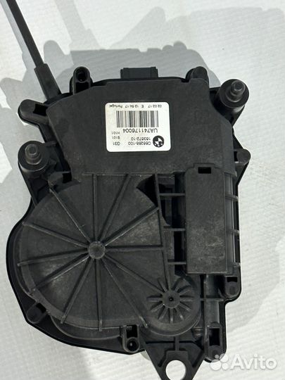 Замок багажной двери с доводчиком Bmw G30 G 31