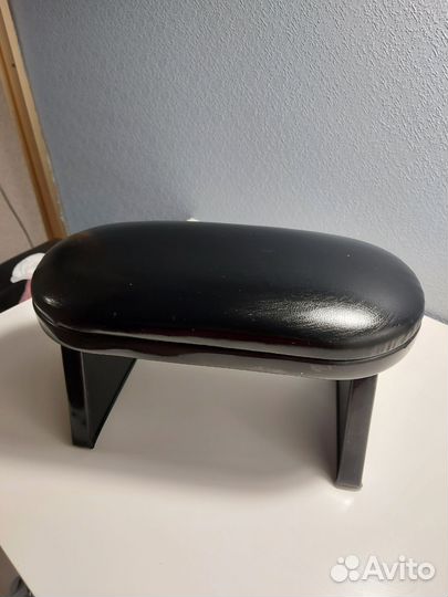 Маникюрная подставка