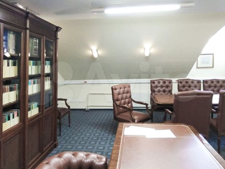 Продам здание, 903 м²