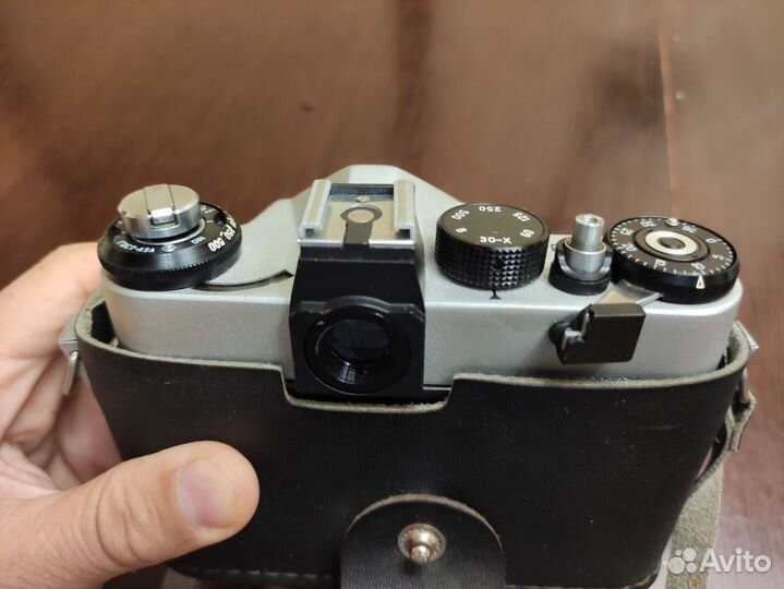 Плёночный фотоаппарат Зенит ет