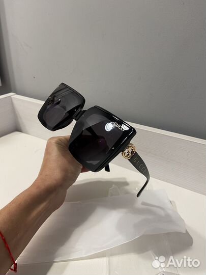 Солнцезащитные очки женские gucci