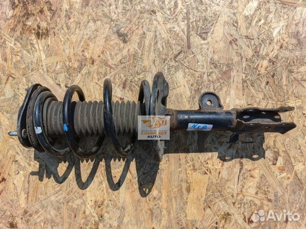 Амортизатор передний правый Lexus NX (2014-2021)