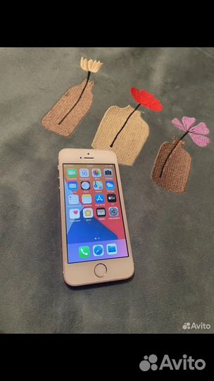 iPhone SE, 32 ГБ