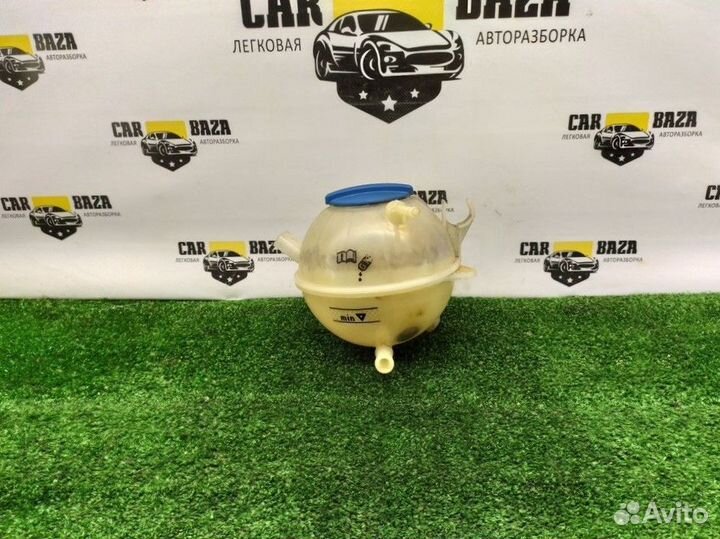 Бачок расширительный Volkswagen Caddy III