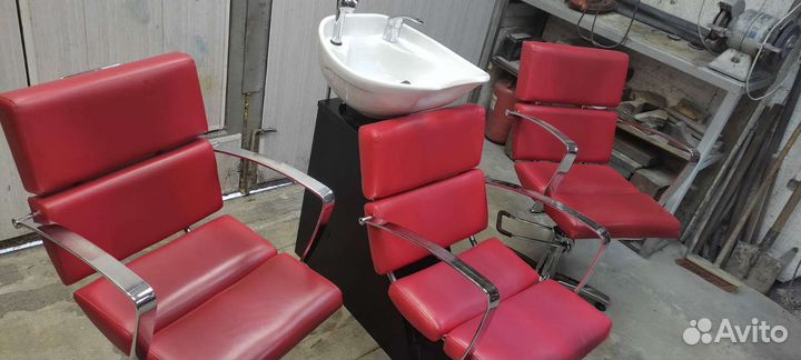 Парикмахерское кресло бу