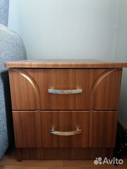 Тумбочка новая