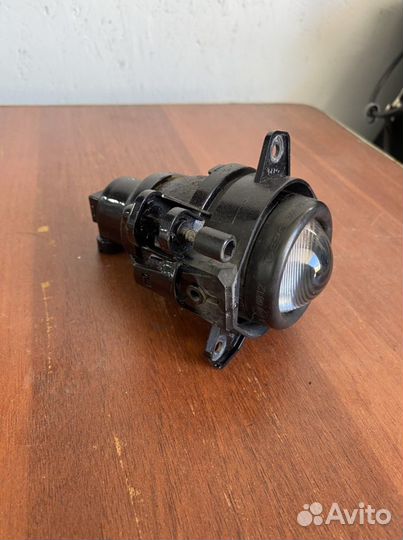 Противатуманка Opel Astra J 2013