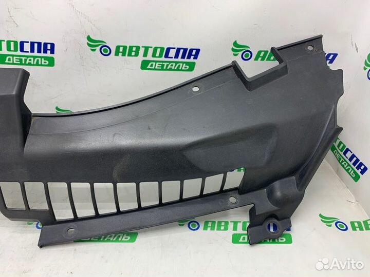 Накладка замка капота передняя Opel Antara
