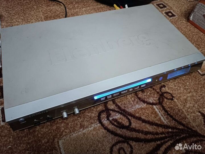 Elenberg dvdp-2440 проигрыватель DVD с караоке