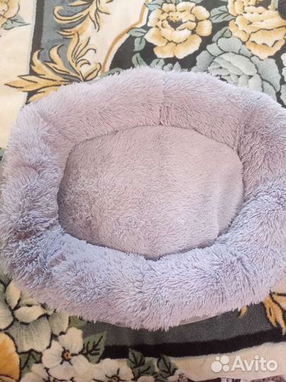 Лежанка для собак и кошек