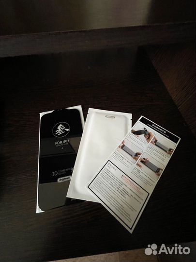 Защитное стекло iPhone 14 pro