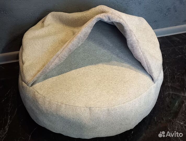 Лежанка-карман новая 60 см