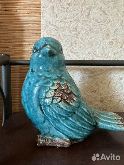 Статуэтка голубь