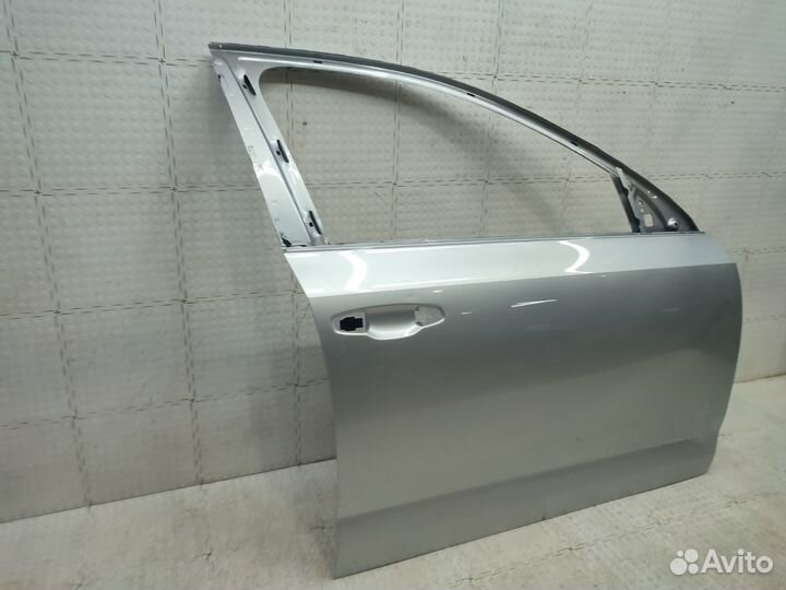 Дверь передняя правая Skoda Octavia A7 2012