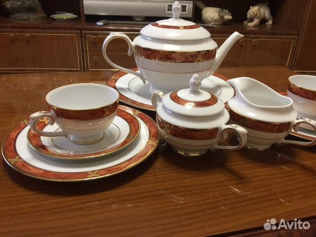 Чайный сервиз на 12 персон