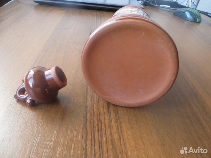 Графин с пробкой.Керамика