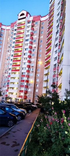 3-к. квартира, 91 м², 3/17 эт.